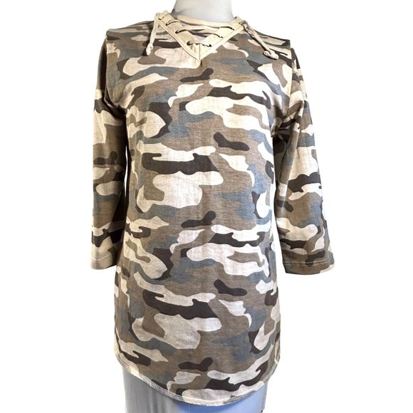 Cabela's Camping Camouflage Women Shirt Size S New with Tags - Picture 1 of 7